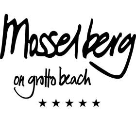 Mosselberg in grotto beach
